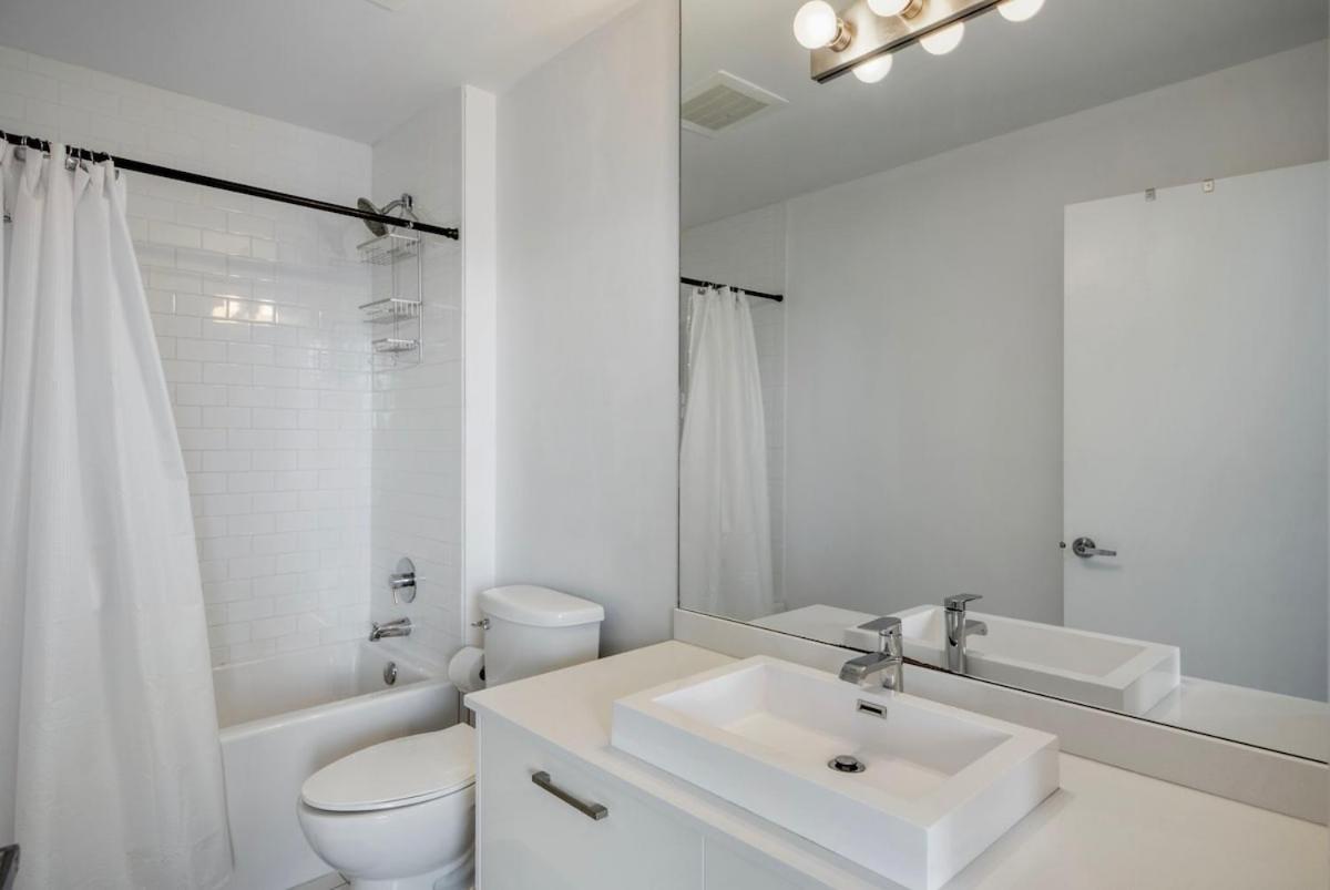 High Floor Pool Gym Brickell Apartment Miami