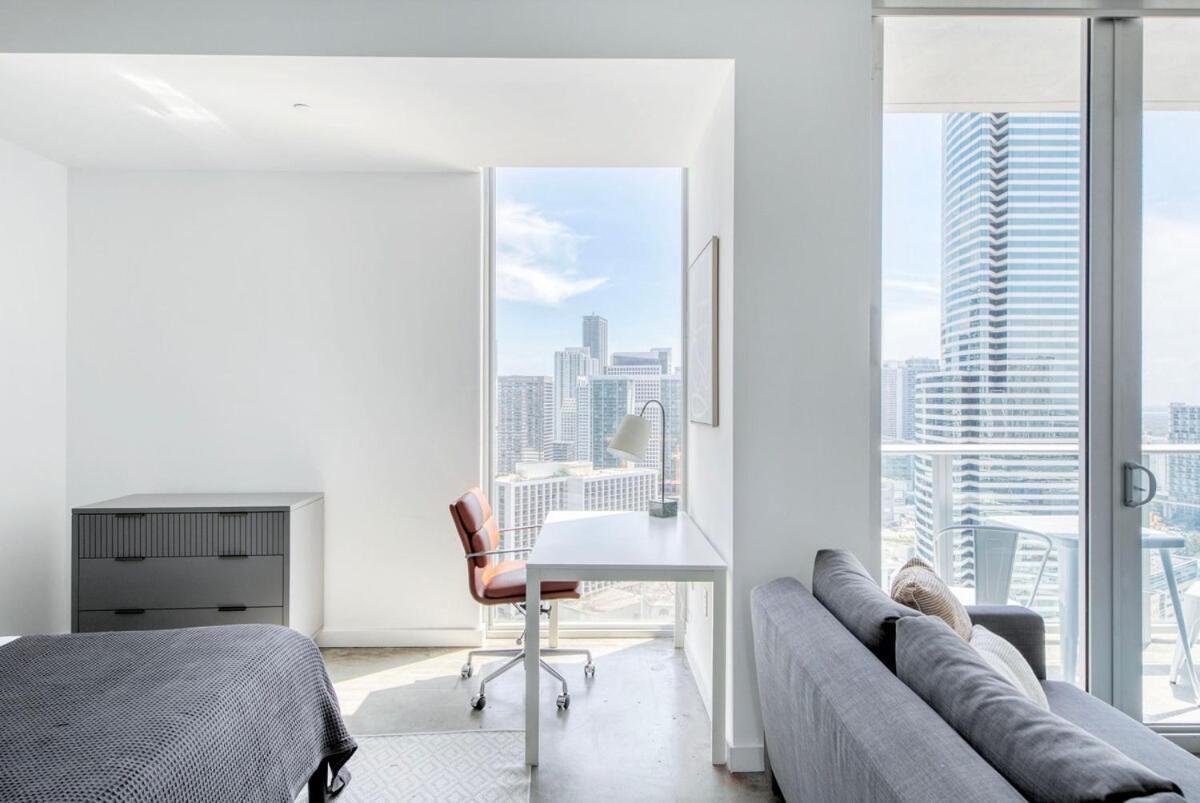 High Floor Pool Gym Brickell Apartamento Miami
